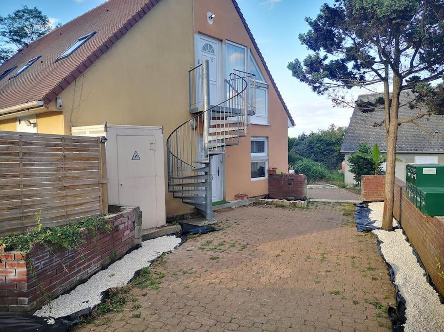 Appartement N1 F2 40M2 Avec Petit Jardin à Hérouville-Saint-Clair Extérieur photo